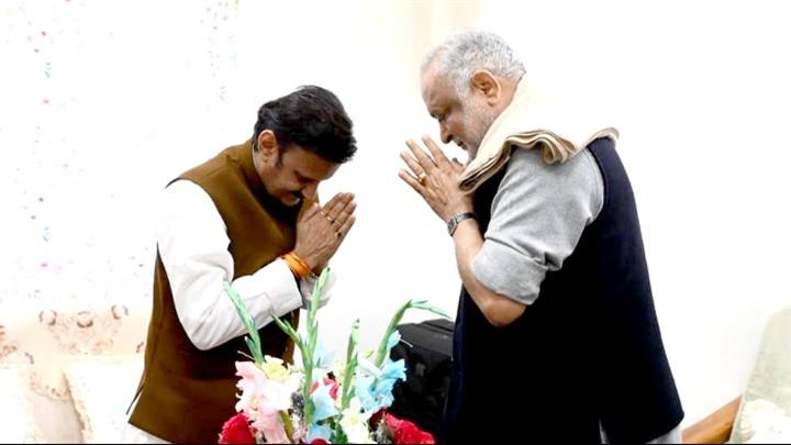 उप मुख्यमंत्री श्री शुक्ल ने आध्यात्मिक गुरु श्री कमलेश डी पटेल (दाजी) से सौजन्य भेंट की